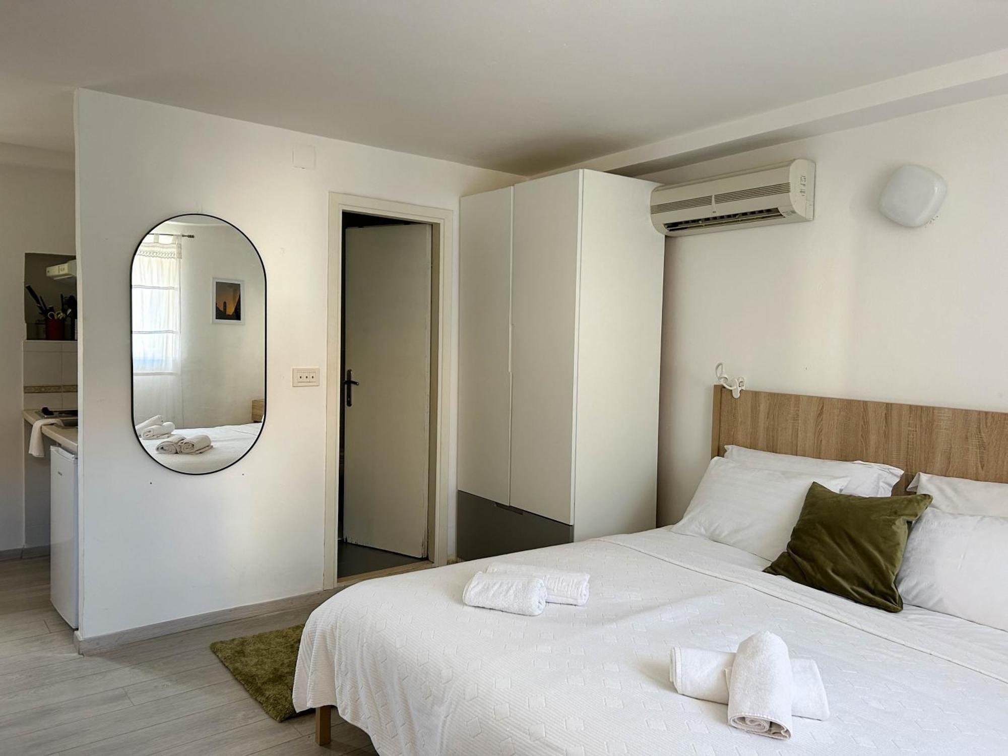 Iza Roka Apartments Ragusa Esterno foto