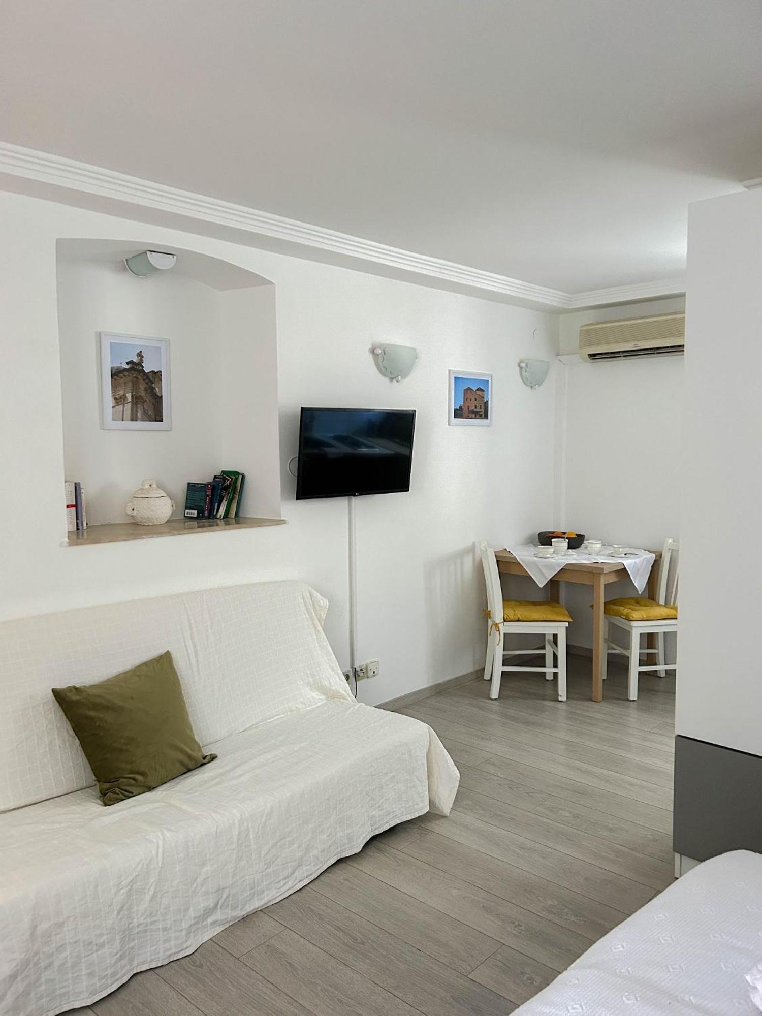 Iza Roka Apartments Ragusa Esterno foto