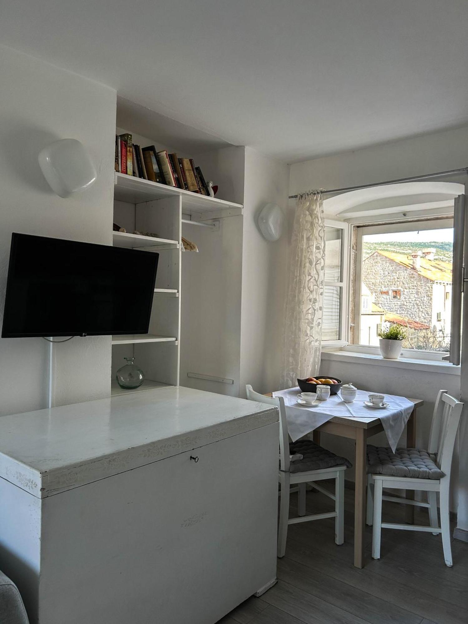 Iza Roka Apartments Ragusa Esterno foto