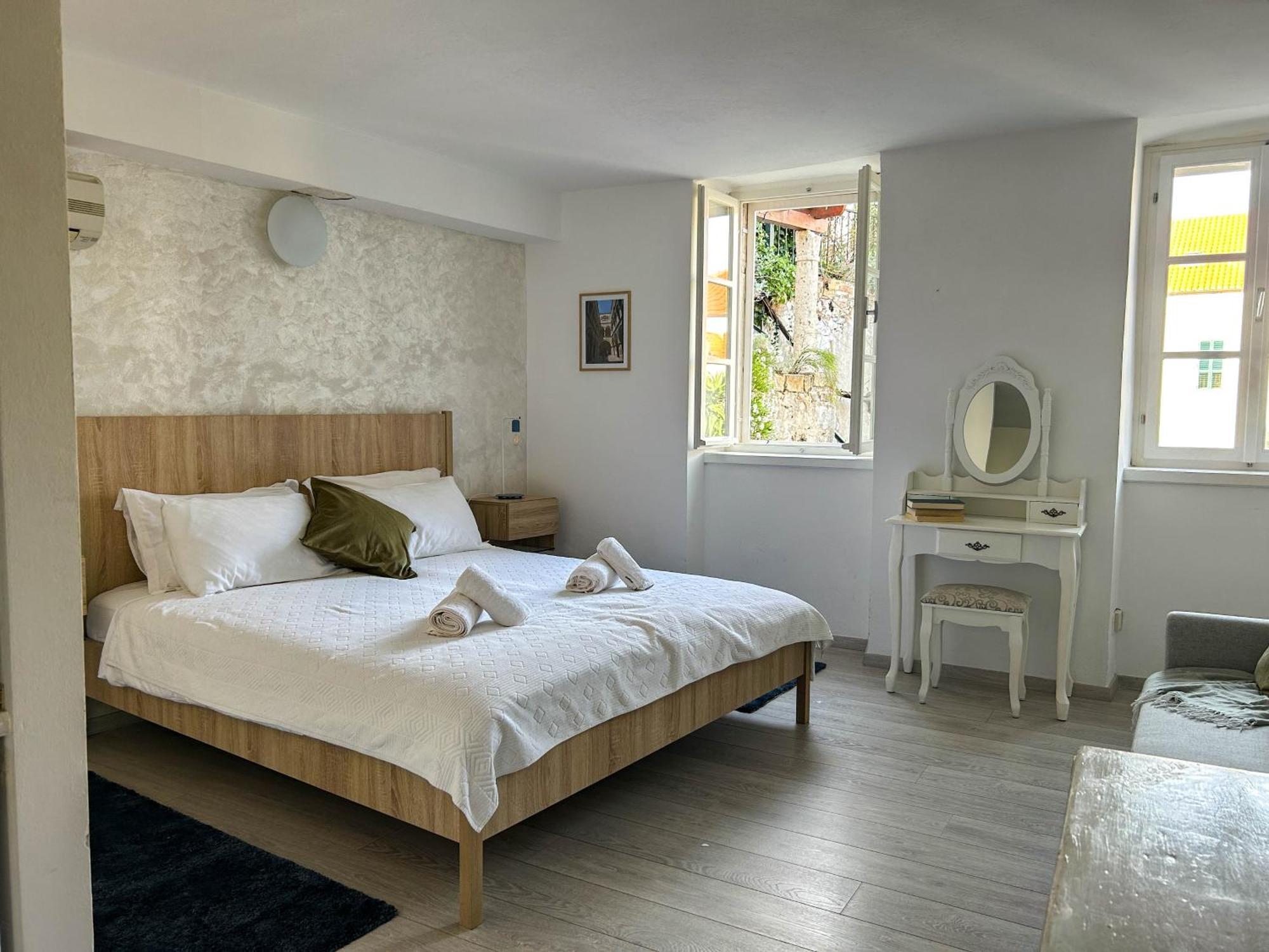 Iza Roka Apartments Ragusa Esterno foto